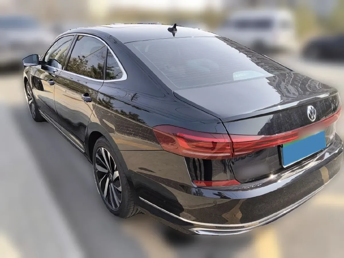 2024 Volkswagen Passat 2.0T 220HP L4 7DCT,autocango,china used car exporter,china ev exporter,chinese used car exporter,chinese used ev exporter
