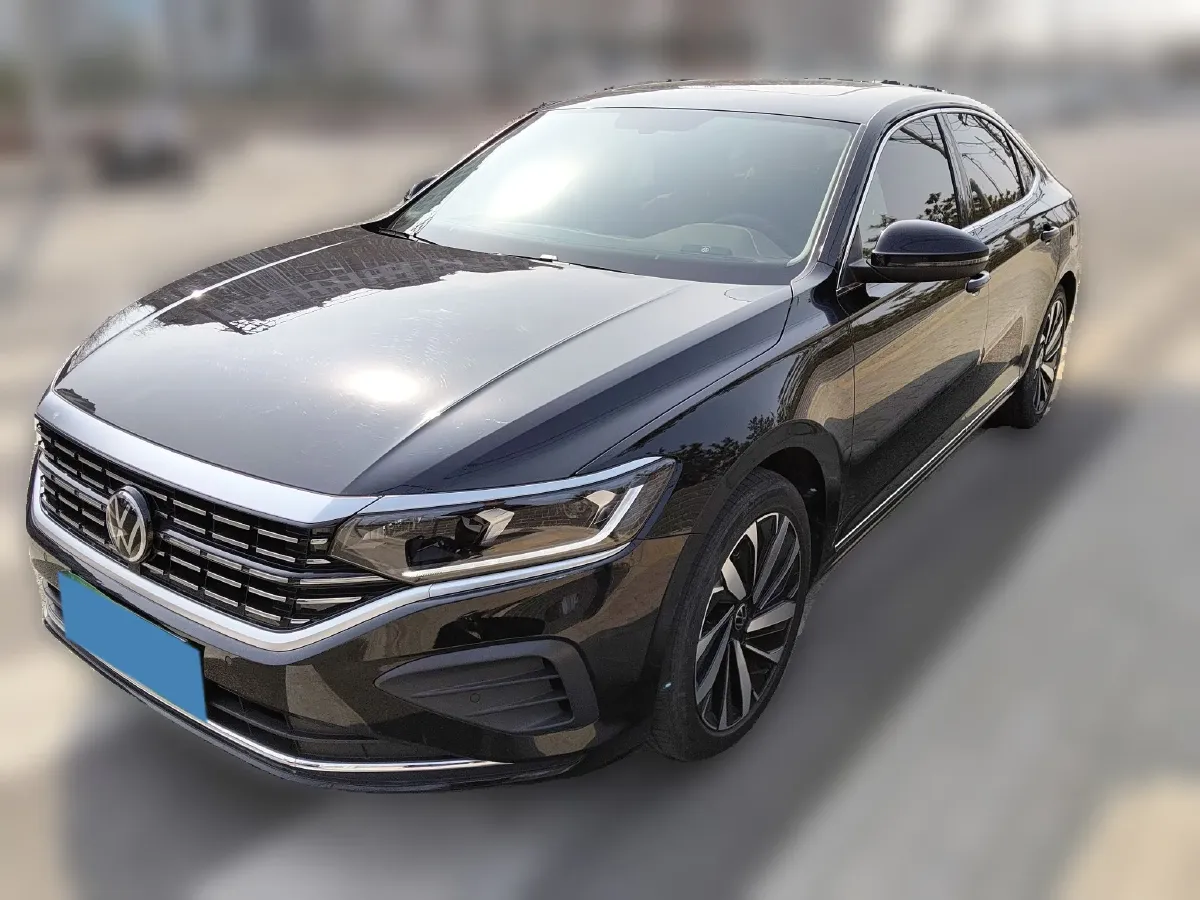 2024 Volkswagen Passat 2.0T 220HP L4 7DCT,autocango,china used car exporter,china ev exporter,chinese used car exporter,chinese used ev exporter