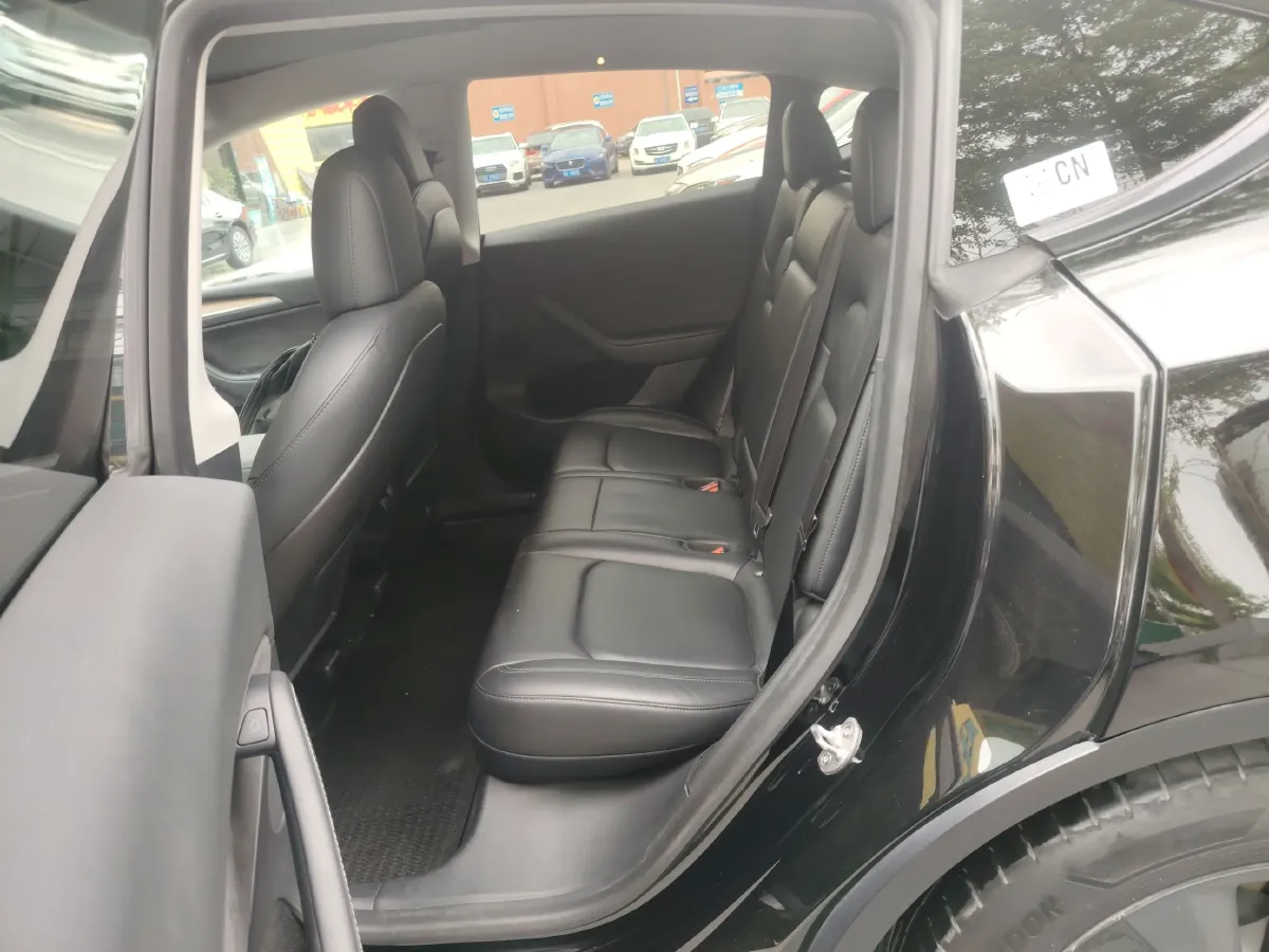 2022 Tesla Model Y BEV 60KWH,autocango,china used car exporter,china ev exporter,chinese used car exporter,chinese used ev exporter