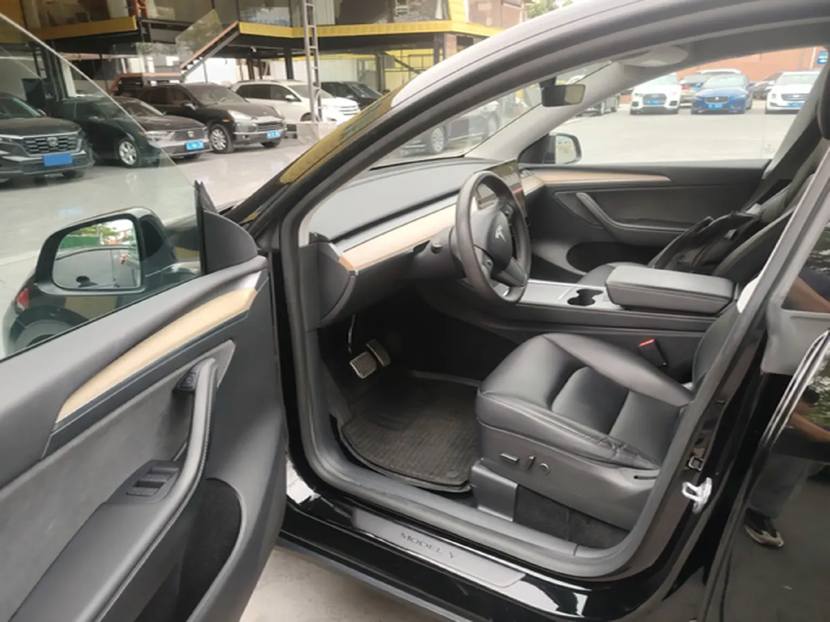 2022 Tesla Model Y BEV 60KWH,autocango,china used car exporter,china ev exporter,chinese used car exporter,chinese used ev exporter