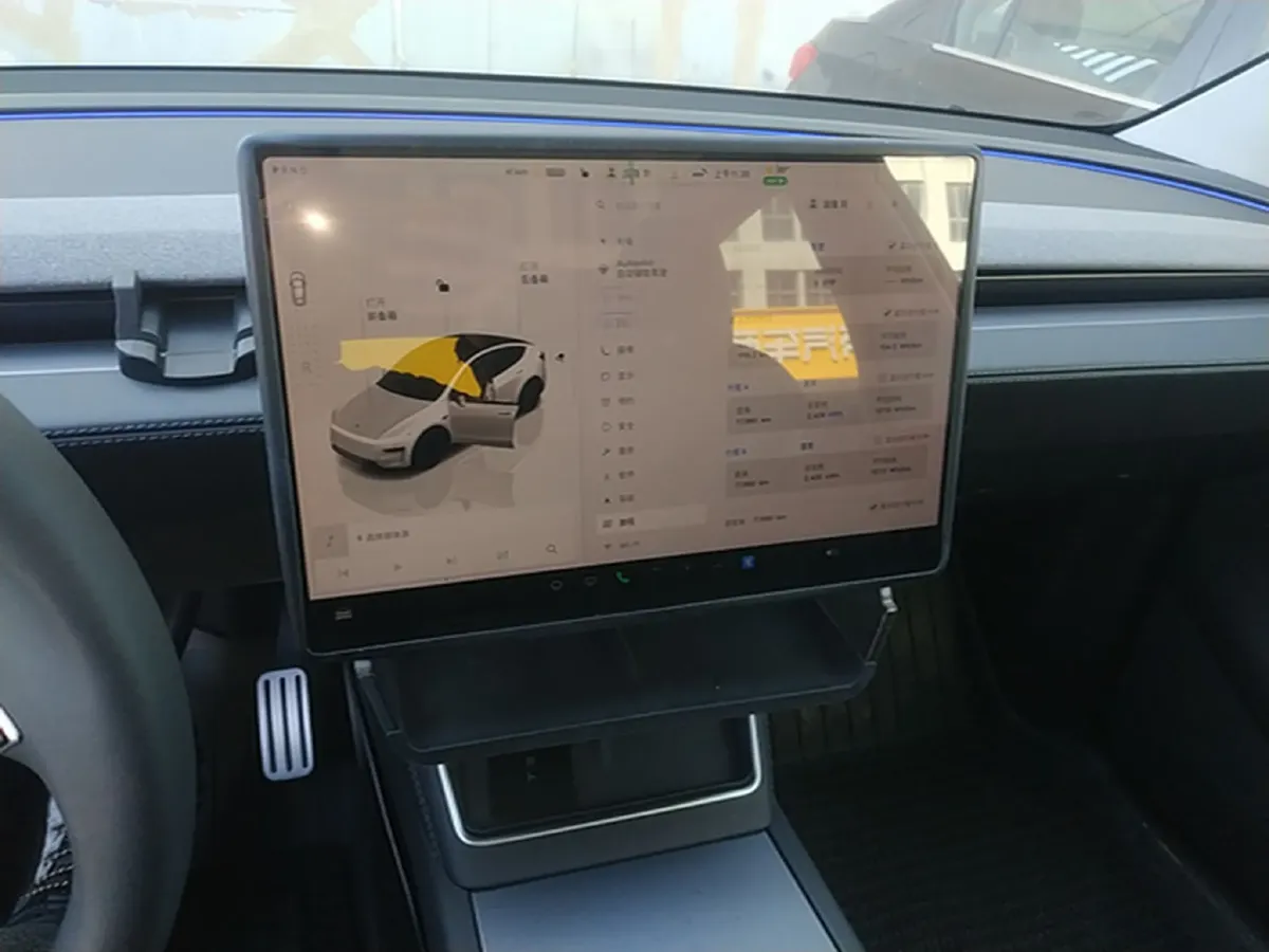 2025 Tesla Model Y BEV 62.5KWH,autocango,china used car exporter,china ev exporter,chinese used car exporter,chinese used ev exporter