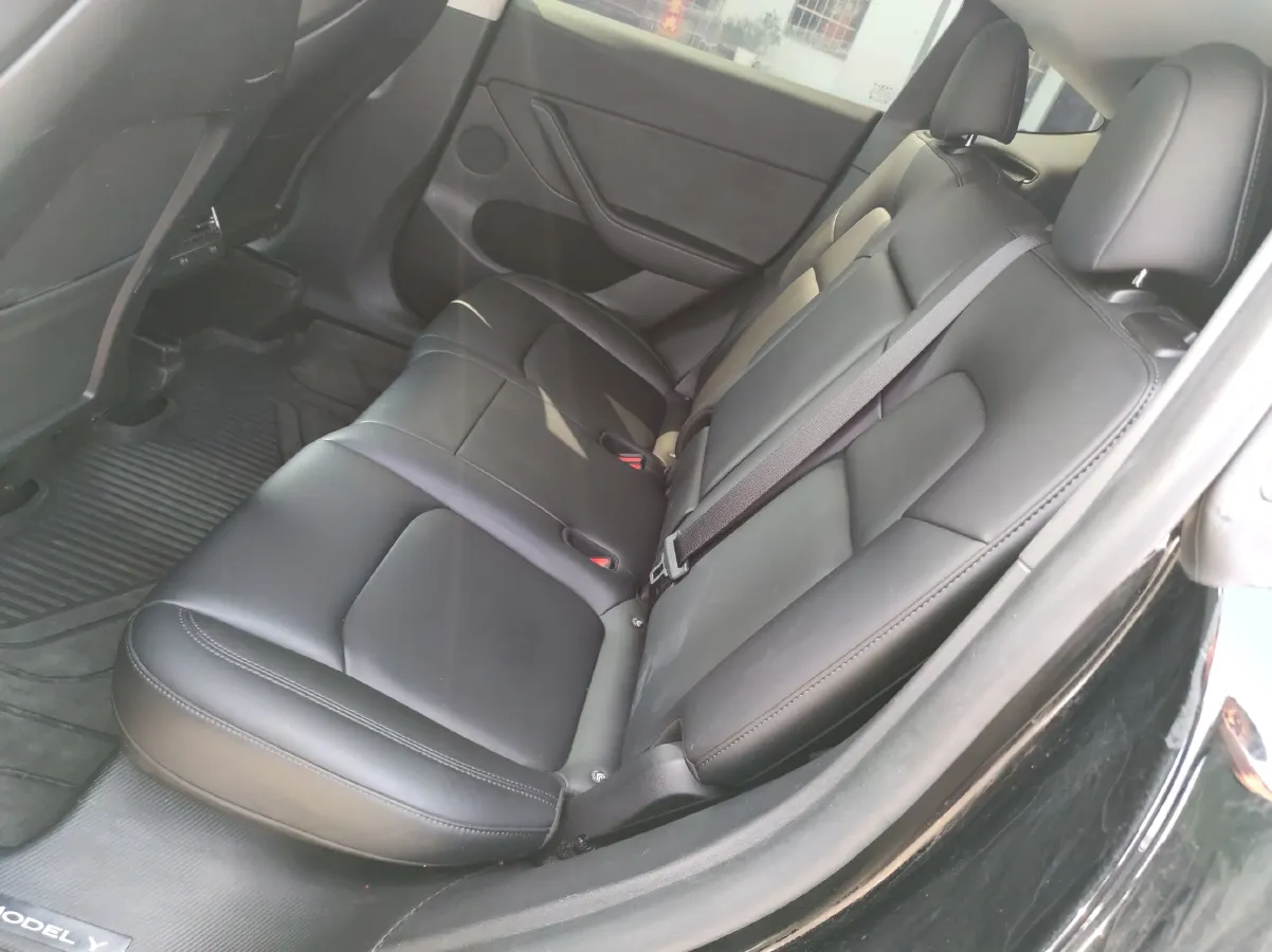 2024 Tesla Model Y BEV 60KWH,autocango,china used car exporter,china ev exporter,chinese used car exporter,chinese used ev exporter