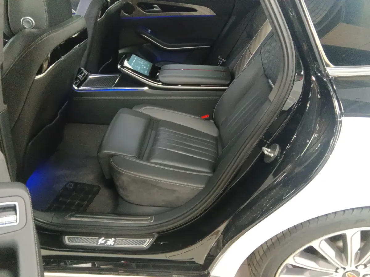 2022 HongQi H9 3.0T 283HP V6 7DCT,autocango,china used car exporter,china ev exporter,chinese used car exporter,chinese used ev exporter