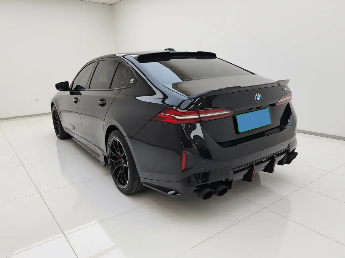 2026 BMW 5 Series 2.0T 258HP L4 8AT,autocango,china used car exporter,china ev exporter,chinese used car exporter,chinese used ev exporter