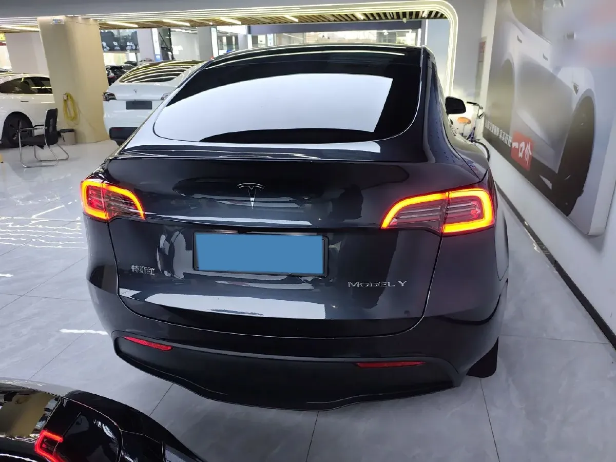 2024 Tesla Model Y BEV 60KWH,autocango,china used car exporter,china ev exporter,chinese used car exporter,chinese used ev exporter