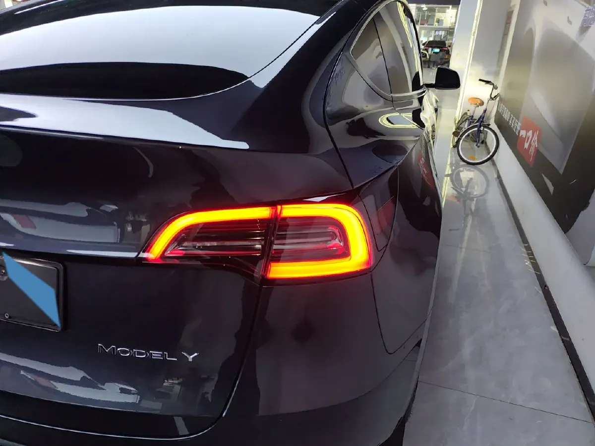 2024 Tesla Model Y BEV 60KWH,autocango,china used car exporter,china ev exporter,chinese used car exporter,chinese used ev exporter