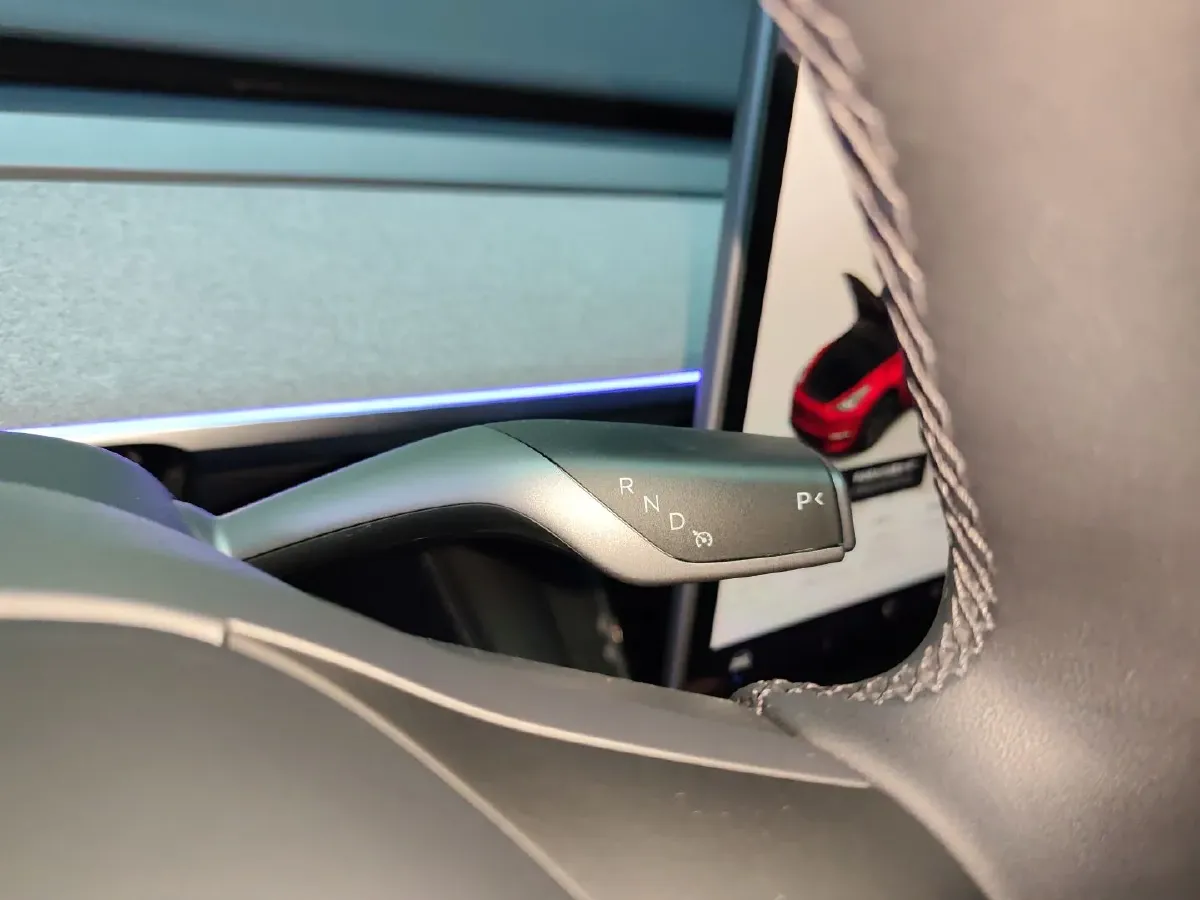 2024 Tesla Model Y BEV 60KWH,autocango,china used car exporter,china ev exporter,chinese used car exporter,chinese used ev exporter