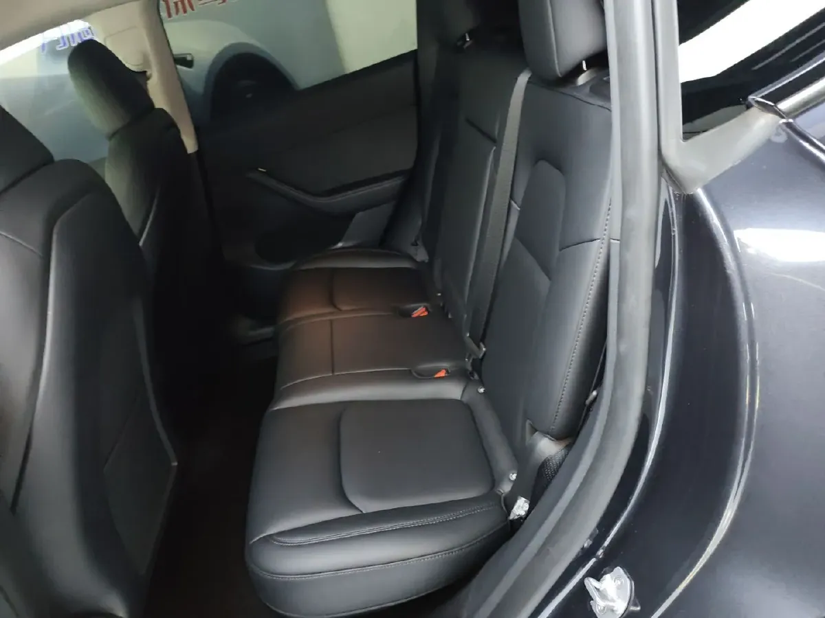 2024 Tesla Model Y BEV 60KWH,autocango,china used car exporter,china ev exporter,chinese used car exporter,chinese used ev exporter