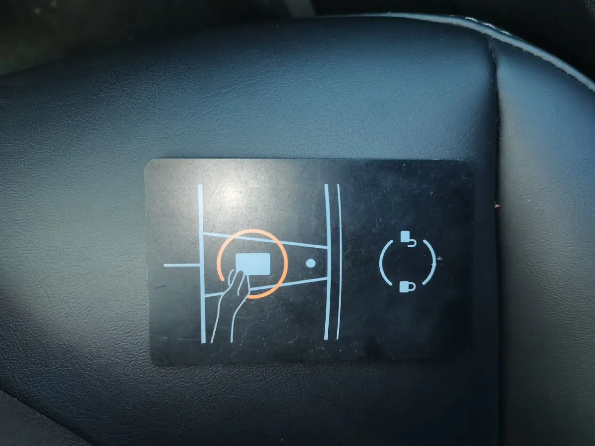 2022 Tesla Model Y BEV 60KWH,autocango,china used car exporter,china ev exporter,chinese used car exporter,chinese used ev exporter