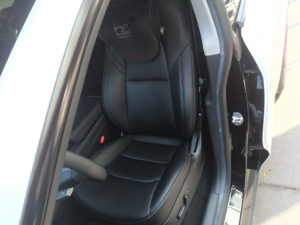 2022 Tesla Model Y BEV 60KWH,autocango,china used car exporter,china ev exporter,chinese used car exporter,chinese used ev exporter