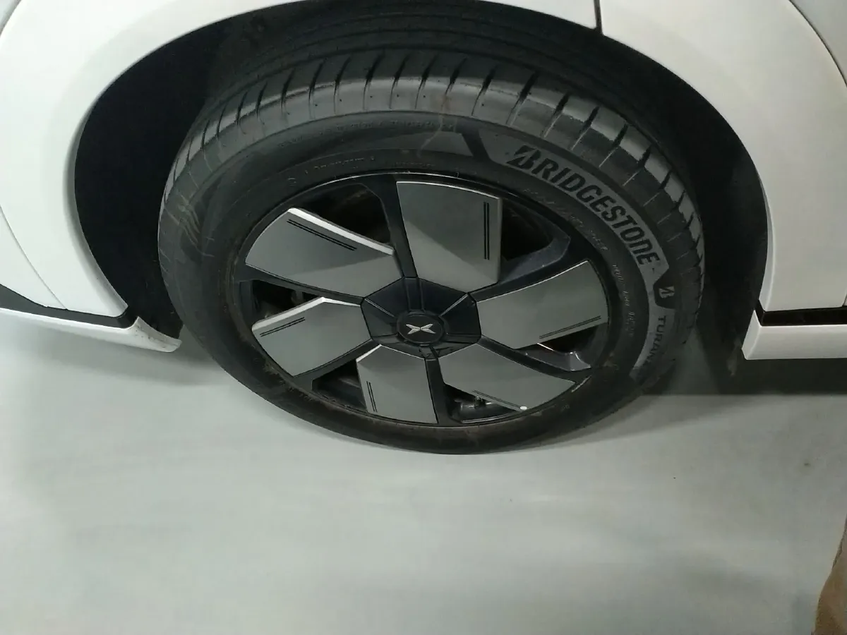 2024 Xpeng X9 BEV 101.5KWH,autocango,china used car exporter,china ev exporter,chinese used car exporter,chinese used ev exporter