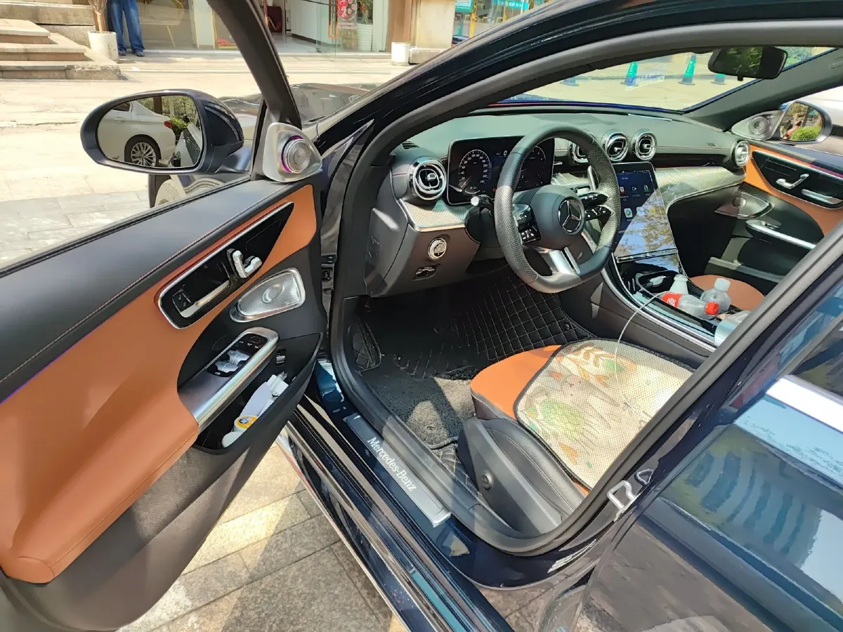 2024 Mercedes-Benz C Class 1.5T 204HP L4 9AT,autocango,china used car exporter,china ev exporter,chinese used car exporter,chinese used ev exporter