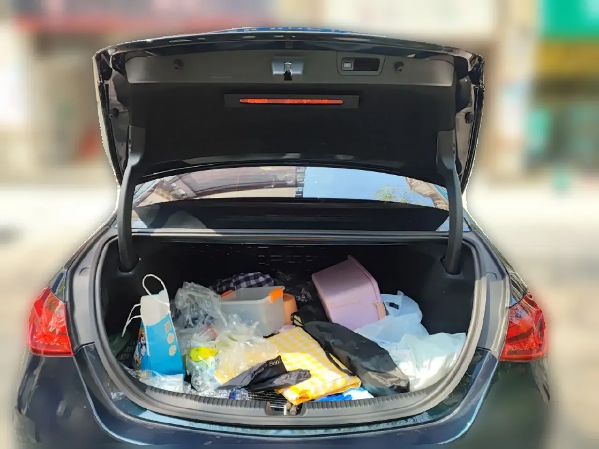 2024 Mercedes-Benz C Class 1.5T 204HP L4 9AT,autocango,china used car exporter,china ev exporter,chinese used car exporter,chinese used ev exporter