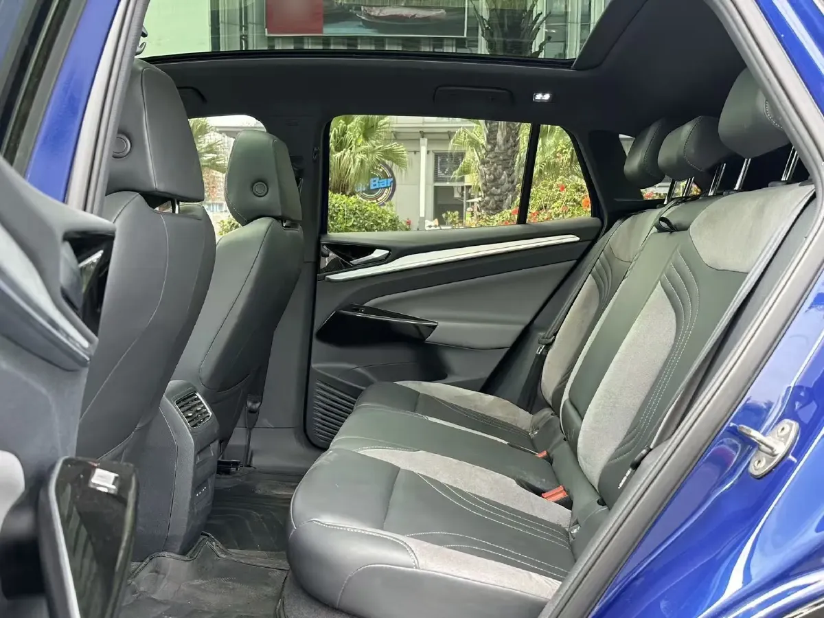 2024 Volkswagen ID.4 Crozz BEV 84.8KWH,autocango,china used car exporter,china ev exporter,chinese used car exporter,chinese used ev exporter