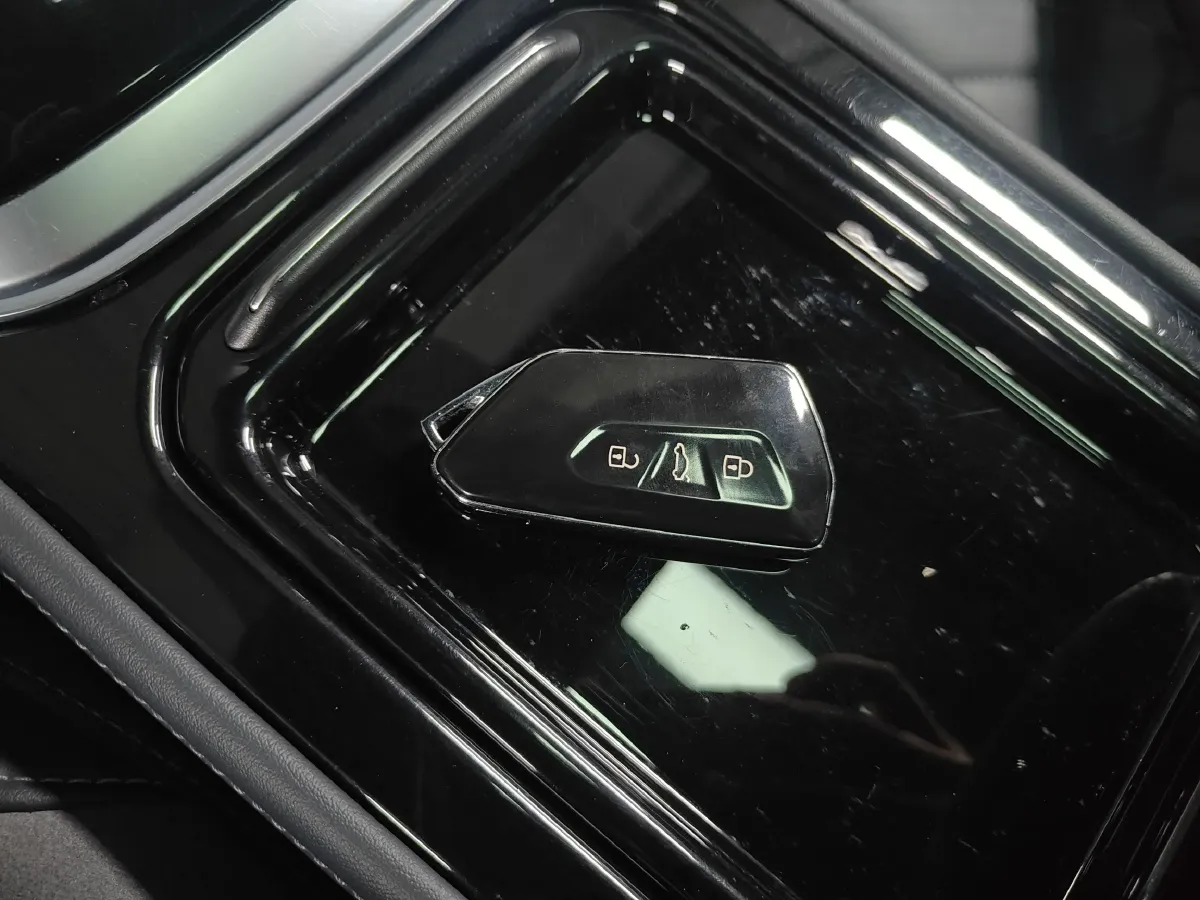 2024 Volkswagen ID.4 Crozz BEV 84.8KWH,autocango,china used car exporter,china ev exporter,chinese used car exporter,chinese used ev exporter