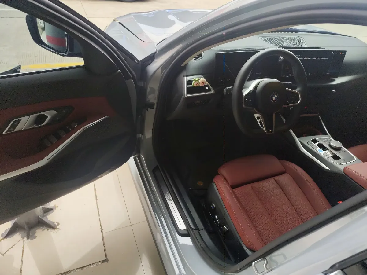 2025 BMW i3 BEV 70KWH,autocango,china used car exporter,china ev exporter,chinese used car exporter,chinese used ev exporter