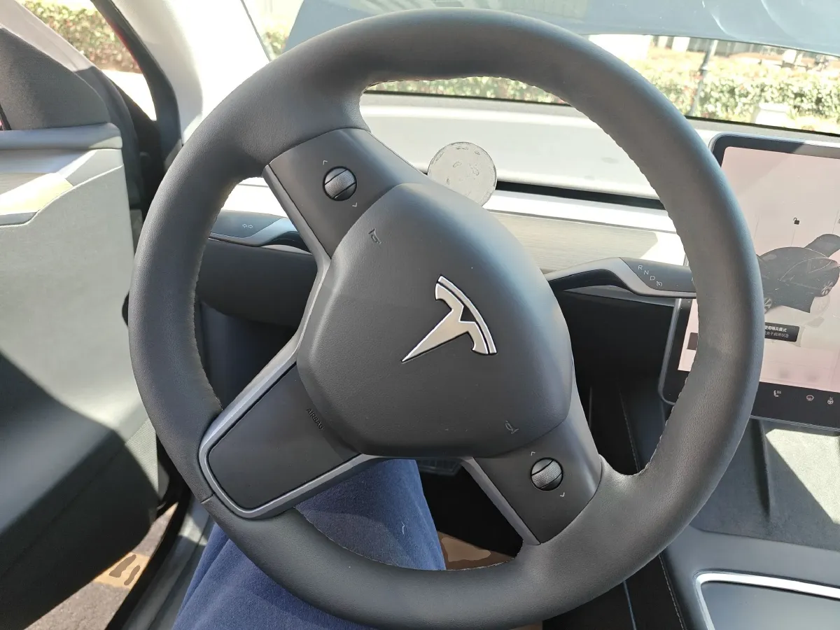 2022 Tesla Model Y BEV 60KWH,autocango,china used car exporter,china ev exporter,chinese used car exporter,chinese used ev exporter