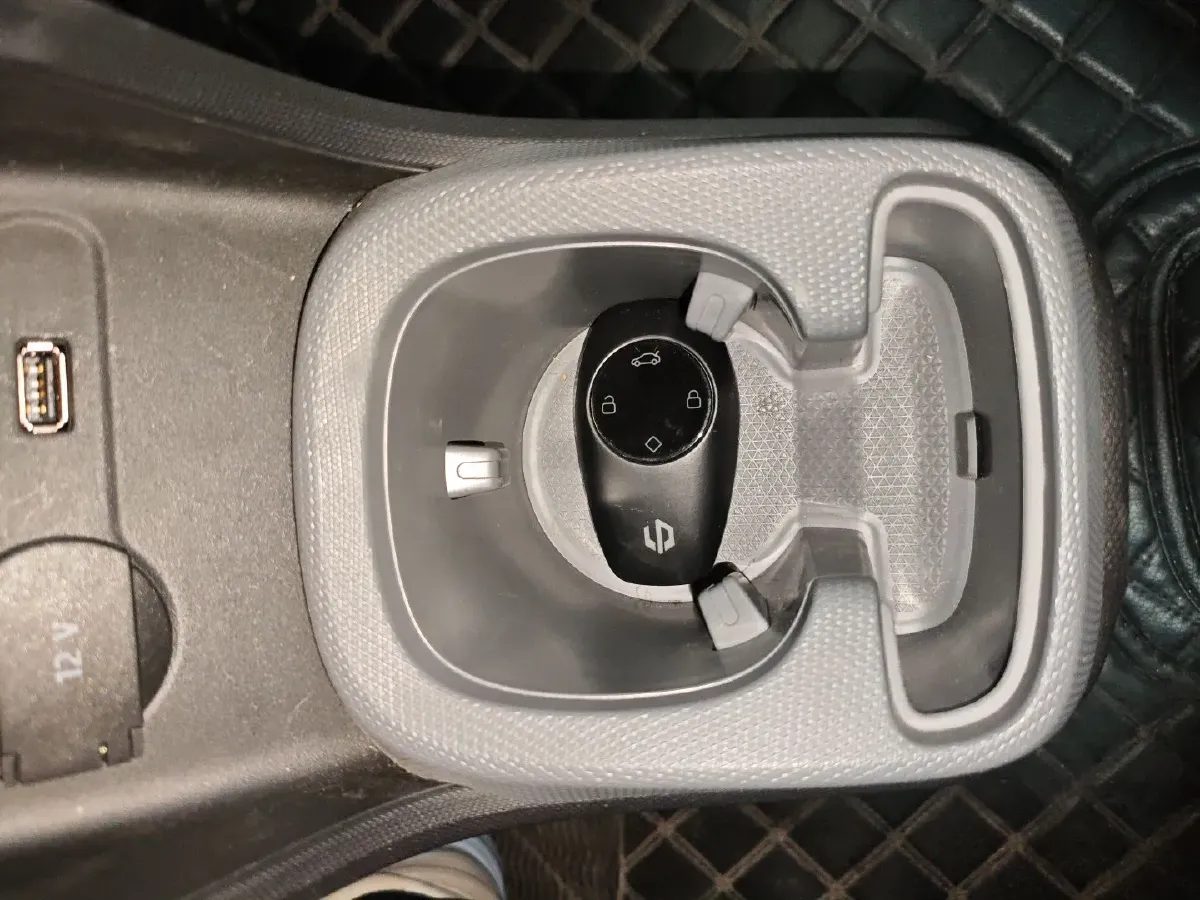 2025 Leapmotor T03 BEV 41.3KWH,autocango,china used car exporter,china ev exporter,chinese used car exporter,chinese used ev exporter