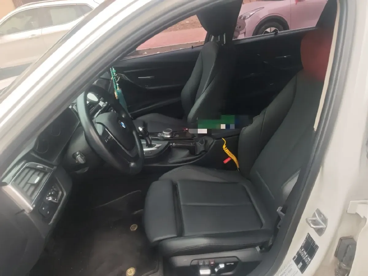 2019 BMW 3 Series 2.0T 184HP L4 8AT,autocango,china used car exporter,china ev exporter,chinese used car exporter,chinese used ev exporter