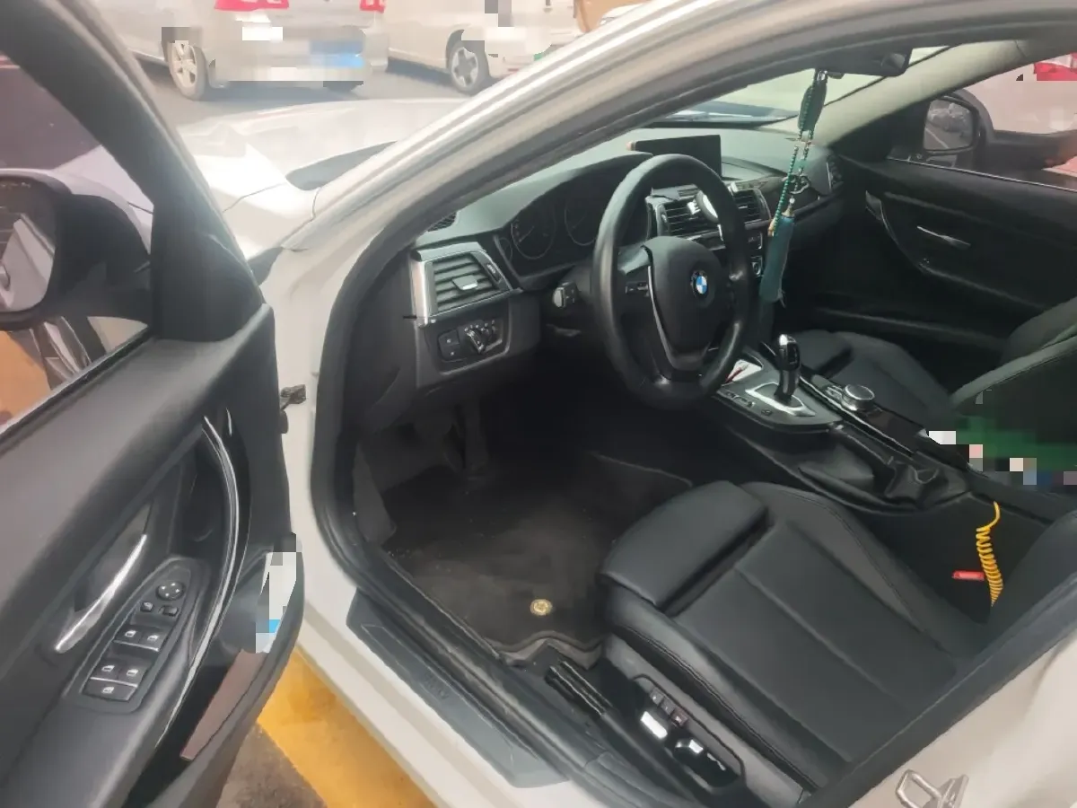 2019 BMW 3 Series 2.0T 184HP L4 8AT,autocango,china used car exporter,china ev exporter,chinese used car exporter,chinese used ev exporter