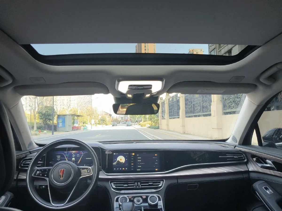 2020 HongQi H9 2.0T 252HP L4 7DCT,autocango,china used car exporter,china ev exporter,chinese used car exporter,chinese used ev exporter