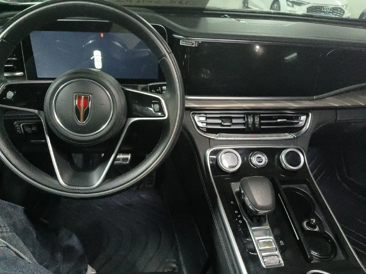 2020 HongQi H9 2.0T 252HP L4 7DCT,autocango,china used car exporter,china ev exporter,chinese used car exporter,chinese used ev exporter