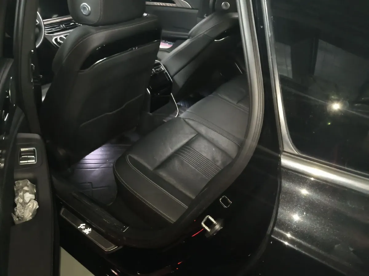 2020 HongQi H9 2.0T 252HP L4 7DCT,autocango,china used car exporter,china ev exporter,chinese used car exporter,chinese used ev exporter