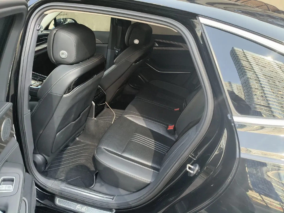 2020 HongQi H9 2.0T 252HP L4 7DCT,autocango,china used car exporter,china ev exporter,chinese used car exporter,chinese used ev exporter