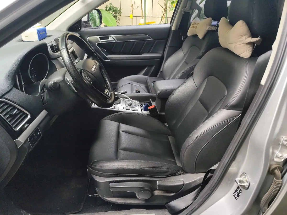 2016 Haval H6 Coupe 1.5T 150HP L4 6AT,autocango,china used car exporter,china ev exporter,chinese used car exporter,chinese used ev exporter