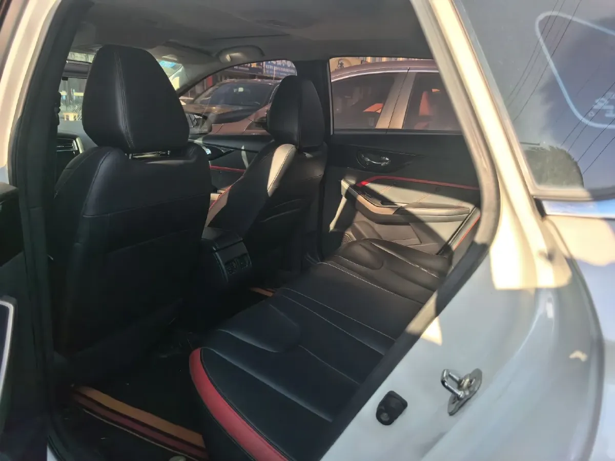 2018 Haval H2s 1.5T 150HP L4 6MT,autocango,china used car exporter,china ev exporter,chinese used car exporter,chinese used ev exporter