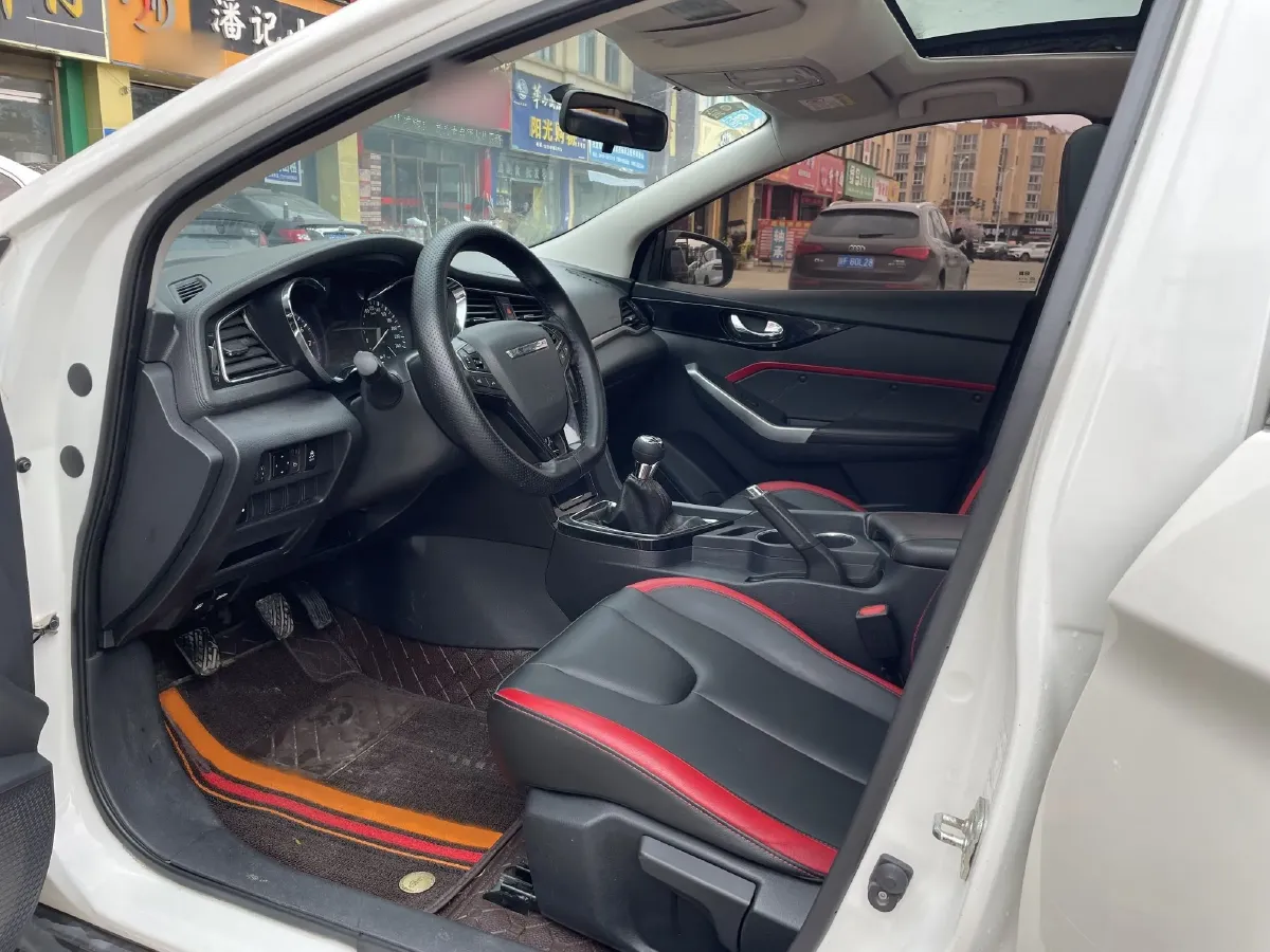 2018 Haval H2s 1.5T 150HP L4 6MT,autocango,china used car exporter,china ev exporter,chinese used car exporter,chinese used ev exporter