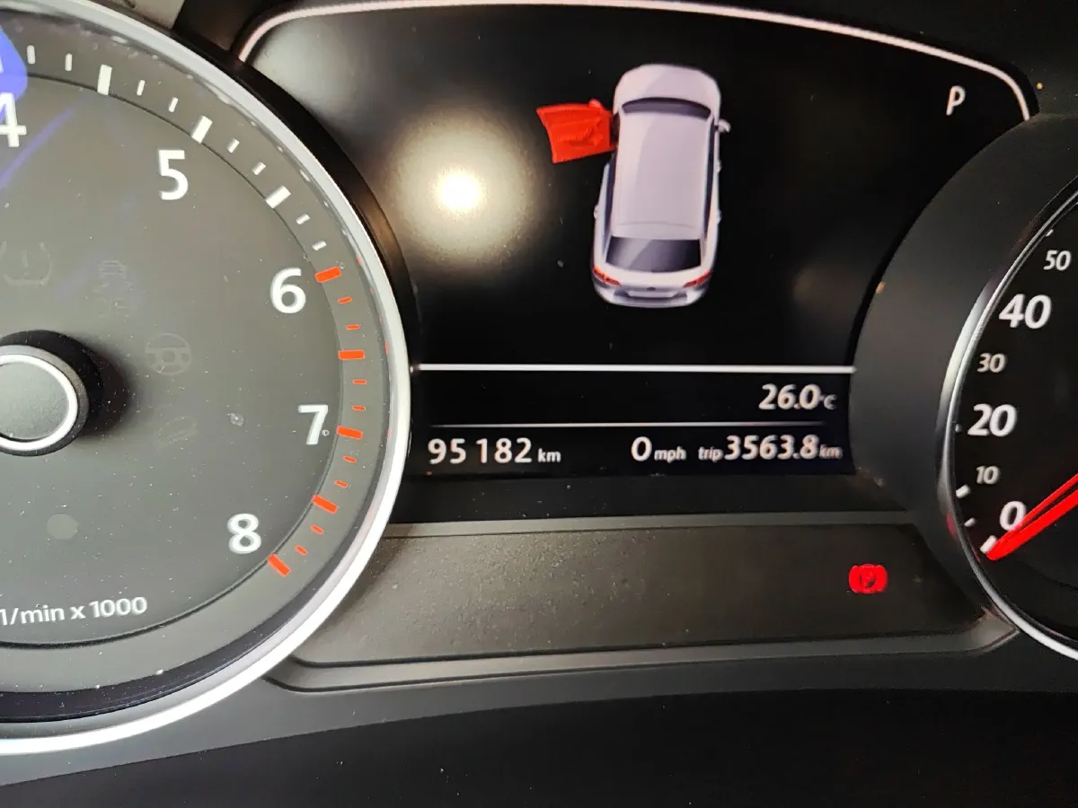 2017 Volkswagen Touareg 3.0T 320HP V6 8AT,autocango,china used car exporter,china ev exporter,chinese used car exporter,chinese used ev exporter