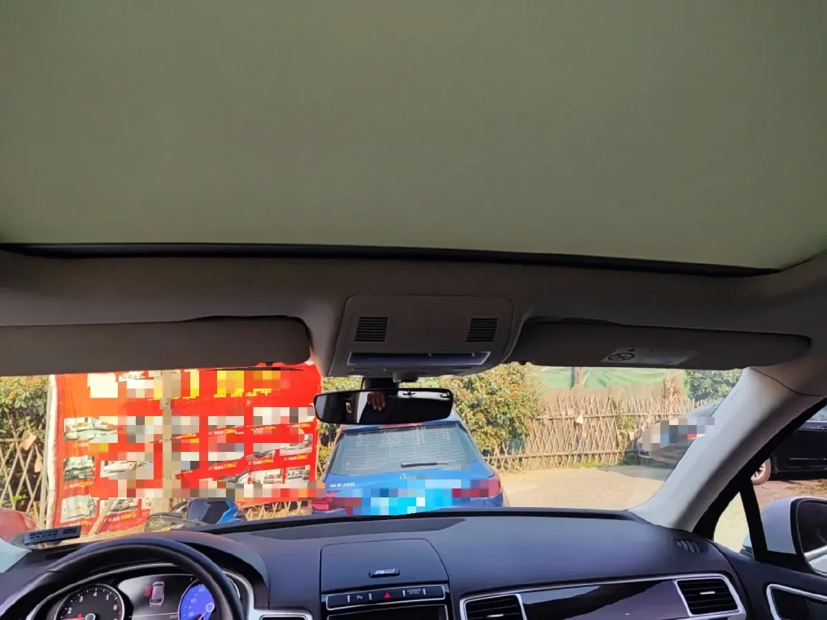 2017 Volkswagen Touareg 3.0T 320HP V6 8AT,autocango,china used car exporter,china ev exporter,chinese used car exporter,chinese used ev exporter