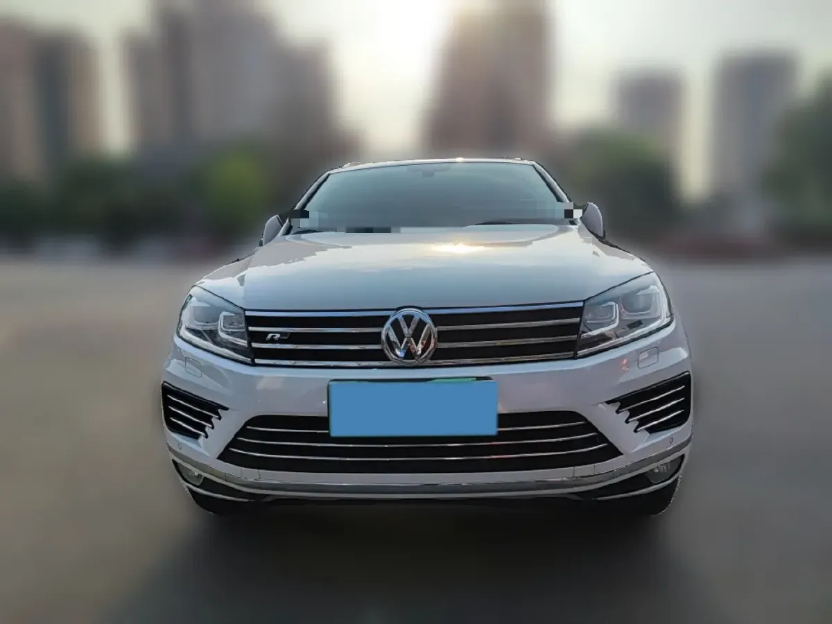2017 Volkswagen Touareg 3.0T 320HP V6 8AT,autocango,china used car exporter,china ev exporter,chinese used car exporter,chinese used ev exporter