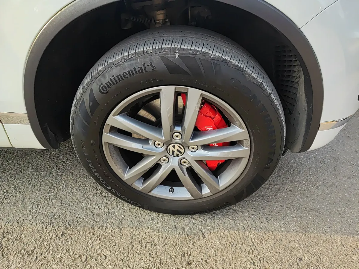 2017 Volkswagen Touareg 3.0T 320HP V6 8AT,autocango,china used car exporter,china ev exporter,chinese used car exporter,chinese used ev exporter