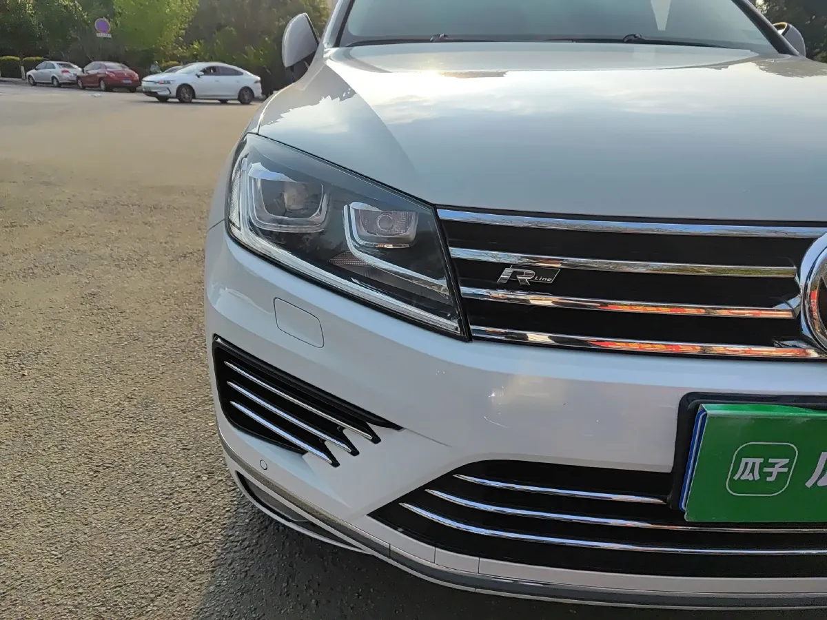 2017 Volkswagen Touareg 3.0T 320HP V6 8AT,autocango,china used car exporter,china ev exporter,chinese used car exporter,chinese used ev exporter