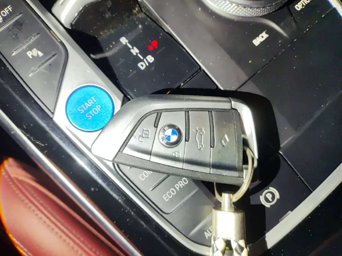 2022 BMW i3 BEV 70KWH,autocango,china used car exporter,china ev exporter,chinese used car exporter,chinese used ev exporter