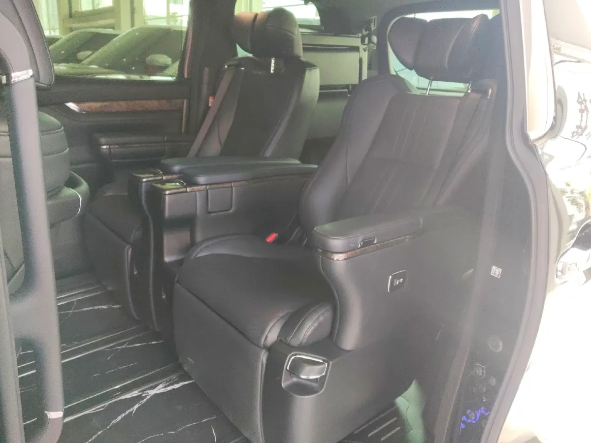 2021 Toyota Alphard 2.5L 117HP L4 E-CVT Hybrid,autocango,china used car exporter,china ev exporter,chinese used car exporter,chinese used ev exporter