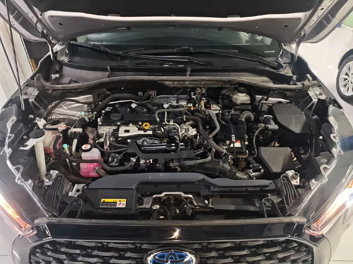 2023 Toyota Corolla Cross 2.0L 152HP L4 E-CVT Hybrid,autocango,china used car exporter,china ev exporter,chinese used car exporter,chinese used ev exporter