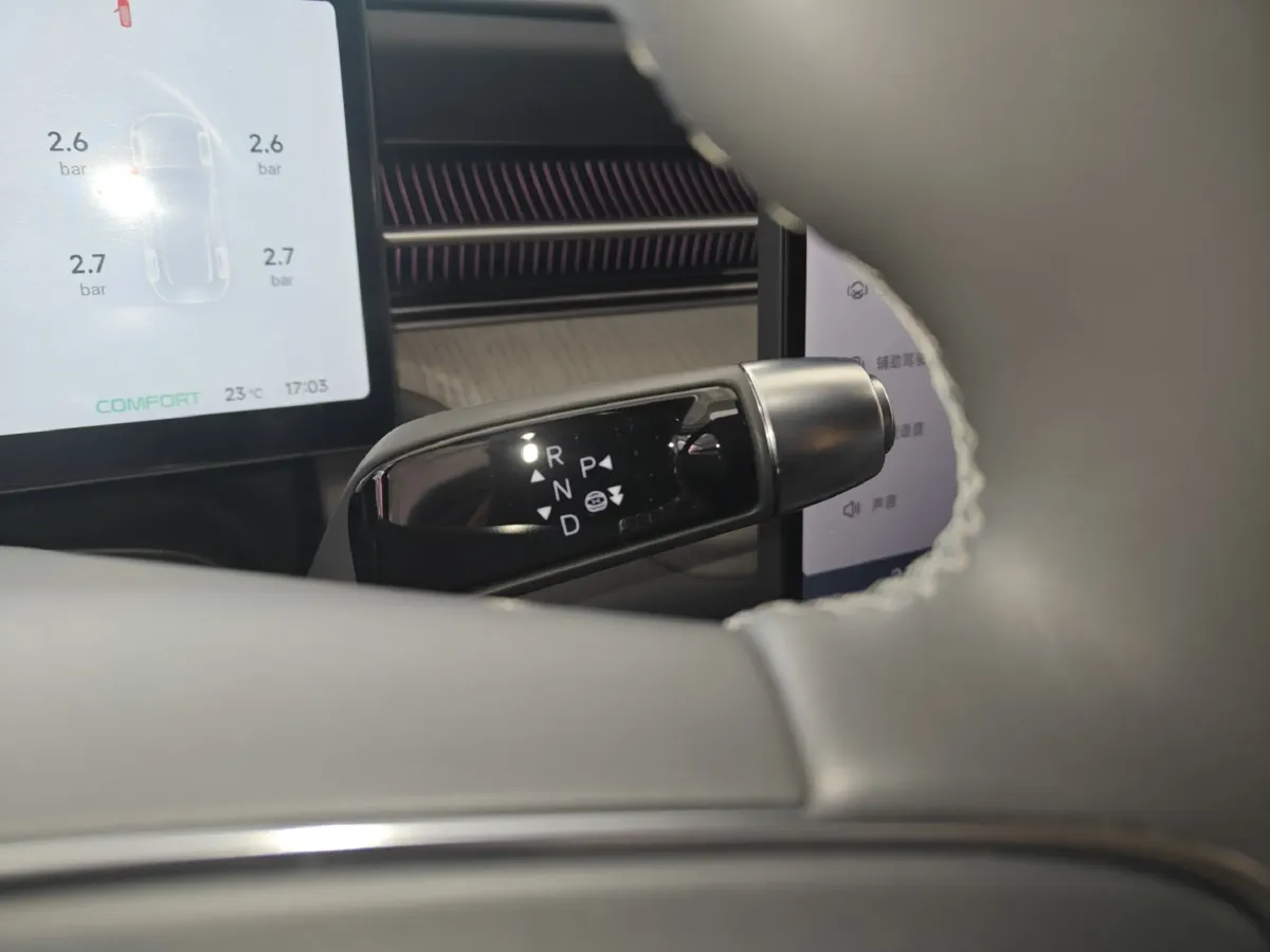 2025 Xpeng G6 BEV 68.5KWH,autocango,china used car exporter,china ev exporter,chinese used car exporter,chinese used ev exporter