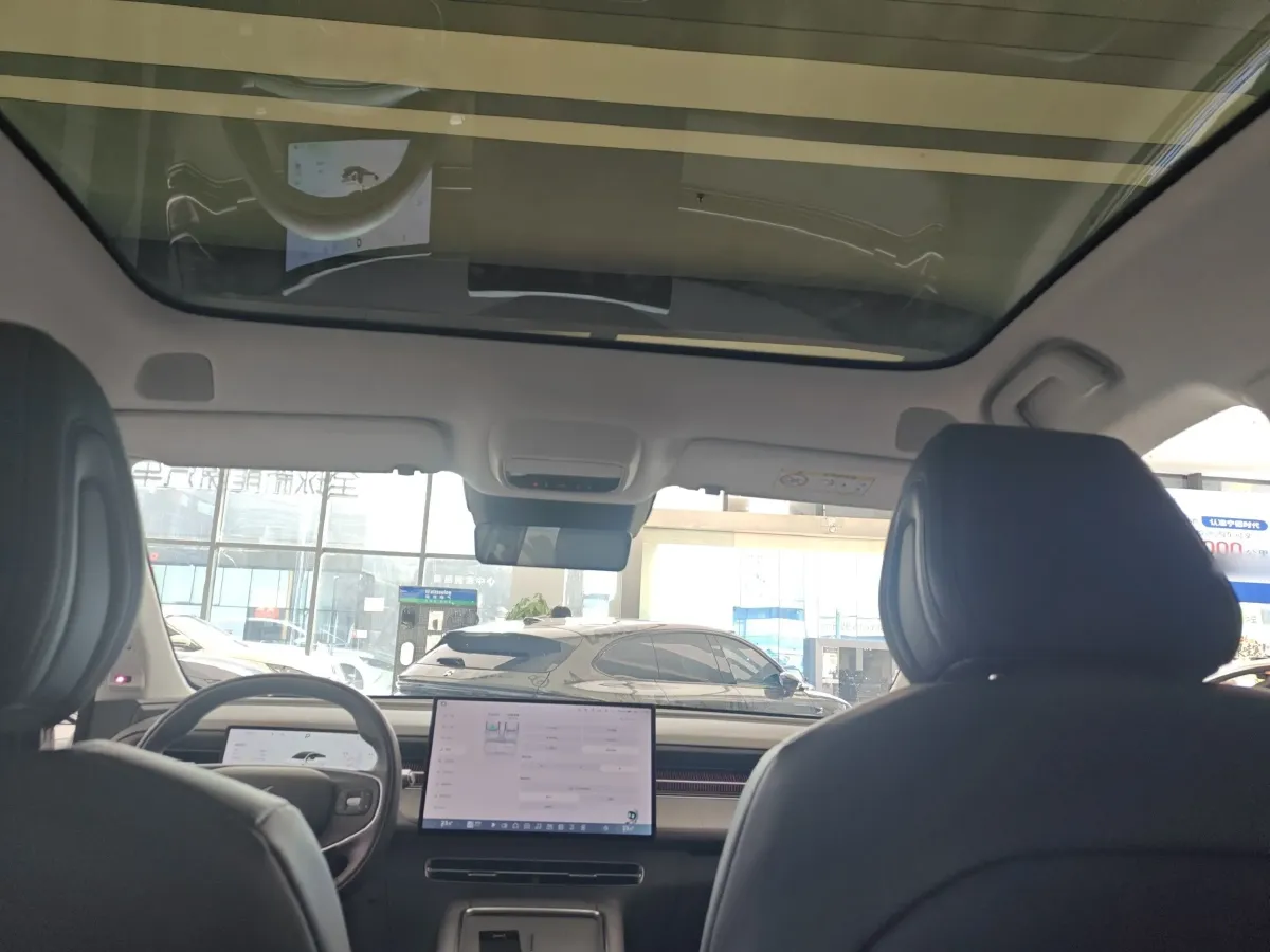 2025 Xpeng G6 BEV 68.5KWH,autocango,china used car exporter,china ev exporter,chinese used car exporter,chinese used ev exporter