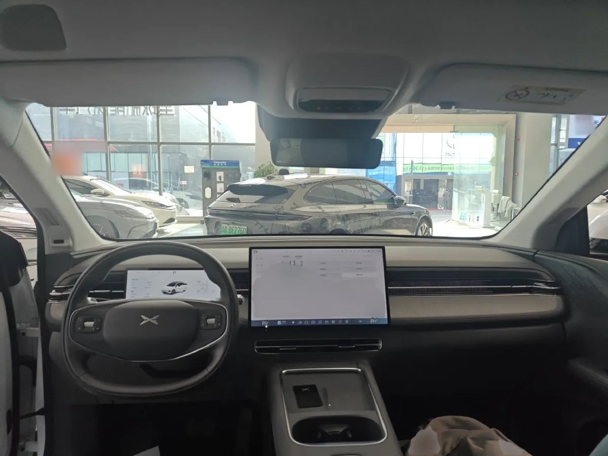 2025 Xpeng G6 BEV 68.5KWH,autocango,china used car exporter,china ev exporter,chinese used car exporter,chinese used ev exporter