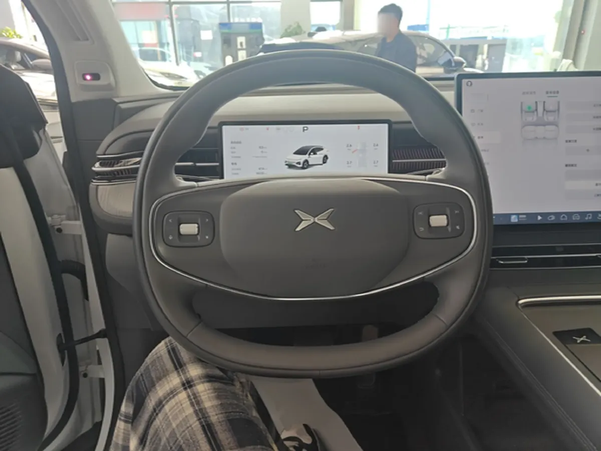 2025 Xpeng G6 BEV 68.5KWH,autocango,china used car exporter,china ev exporter,chinese used car exporter,chinese used ev exporter