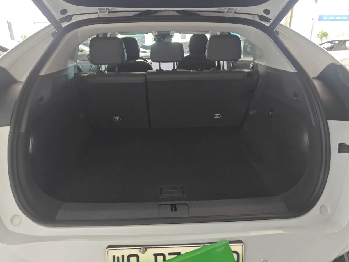 2025 Xpeng G6 BEV 68.5KWH,autocango,china used car exporter,china ev exporter,chinese used car exporter,chinese used ev exporter
