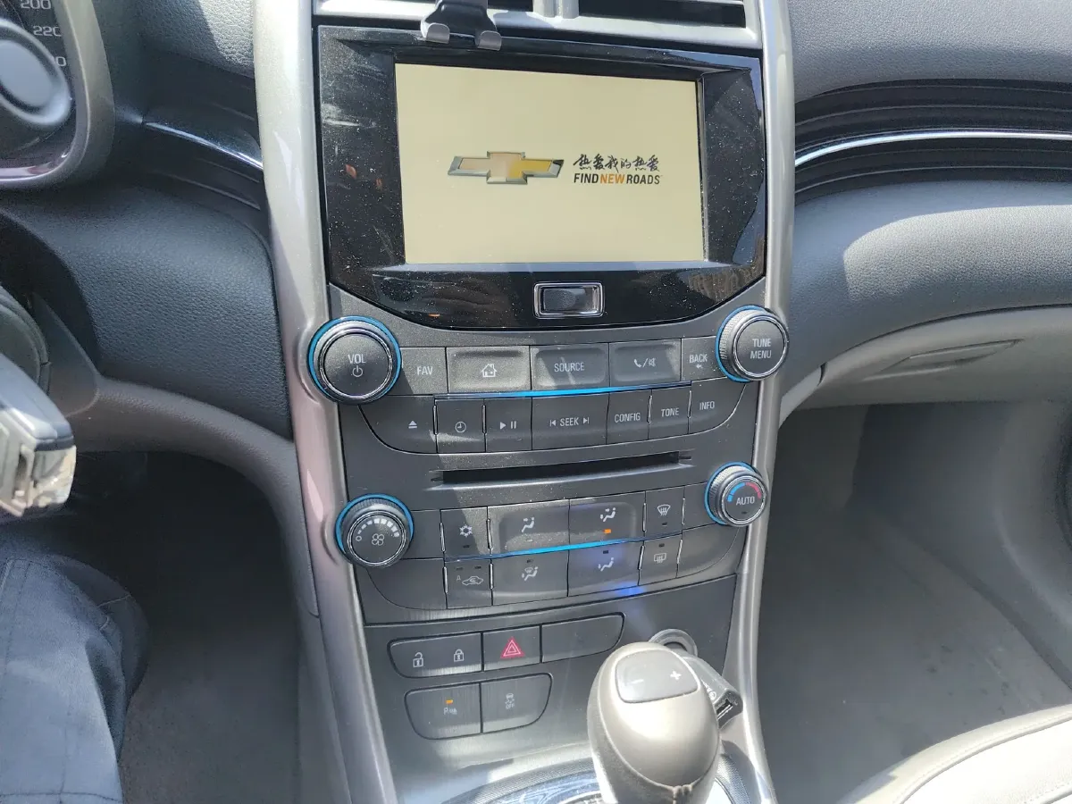 2014 Chevrolet Malibu 2.0L 154HP L4 6AT,autocango,china used car exporter,china ev exporter,chinese used car exporter,chinese used ev exporter