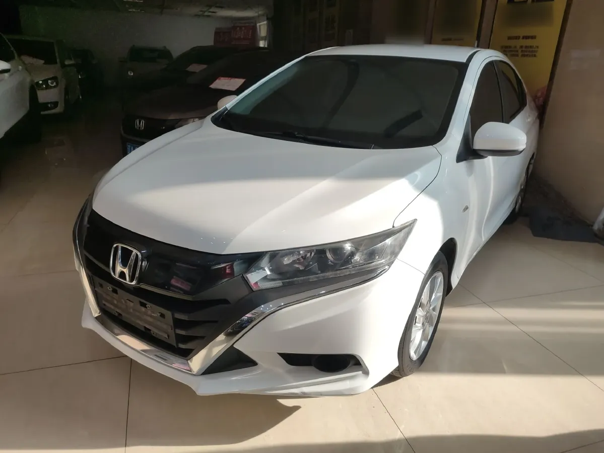 2017 Honda Gienia 1.5L 131HP L4 CVT,autocango,china used car exporter,china ev exporter,chinese used car exporter,chinese used ev exporter