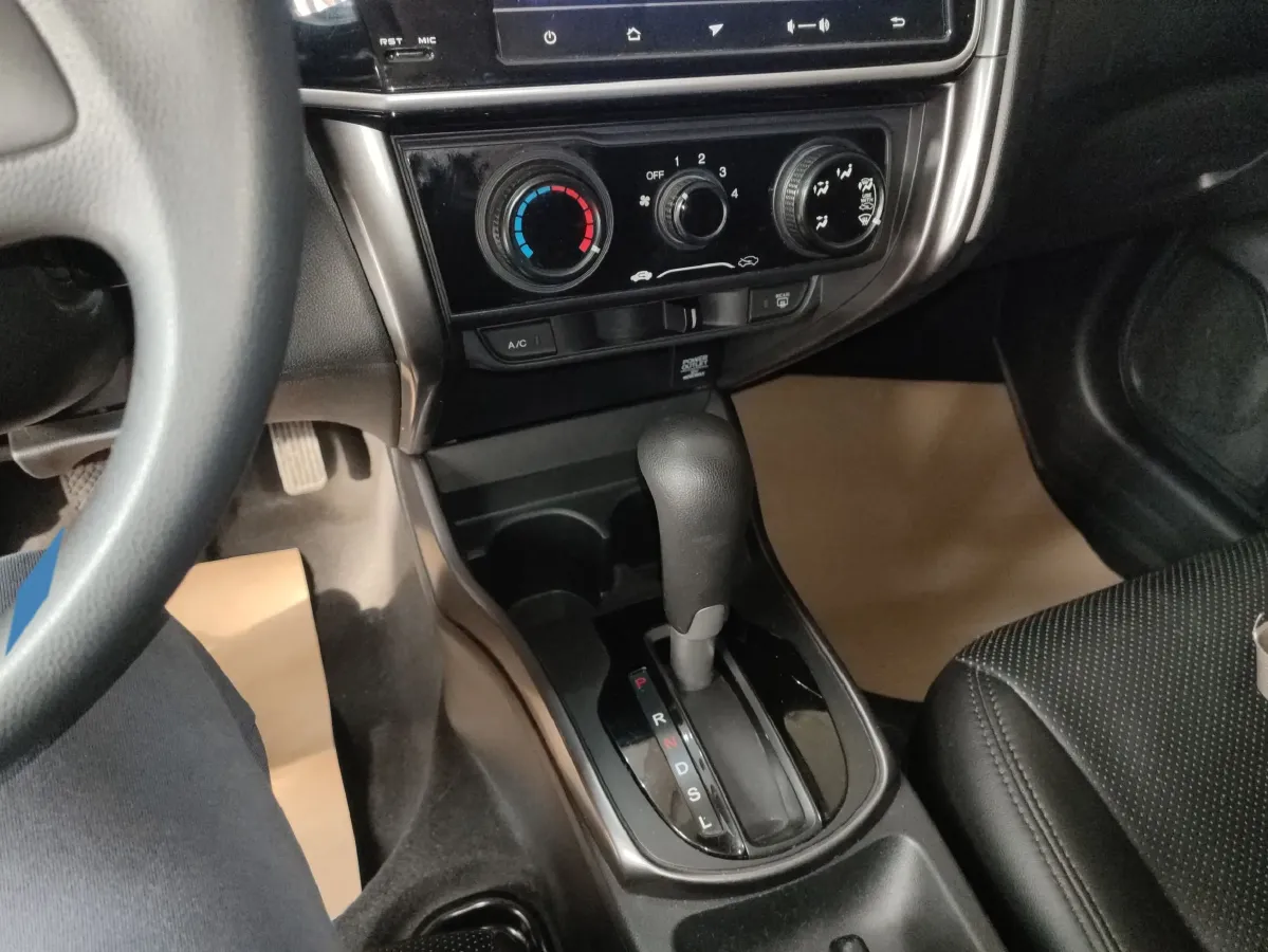 2017 Honda Gienia 1.5L 131HP L4 CVT,autocango,china used car exporter,china ev exporter,chinese used car exporter,chinese used ev exporter