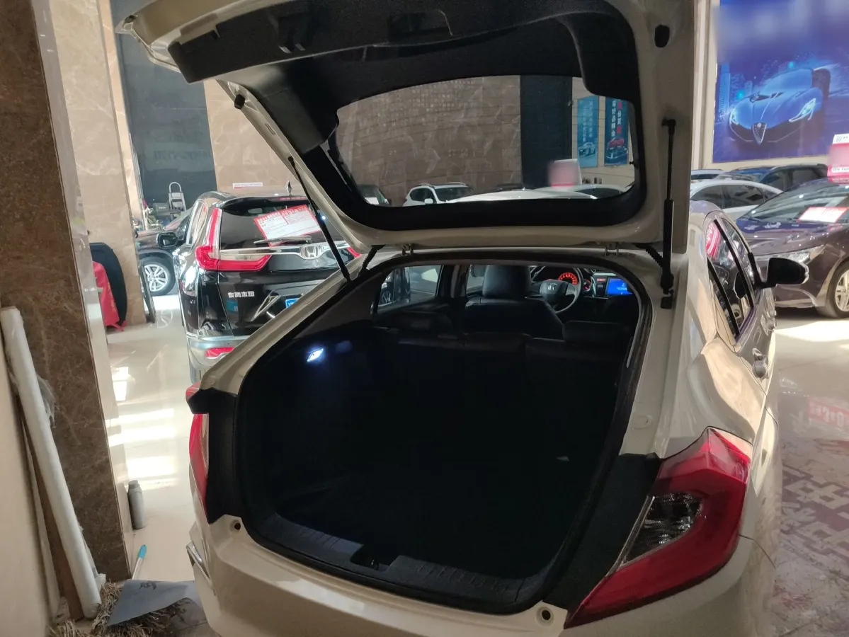 2017 Honda Gienia 1.5L 131HP L4 CVT,autocango,china used car exporter,china ev exporter,chinese used car exporter,chinese used ev exporter