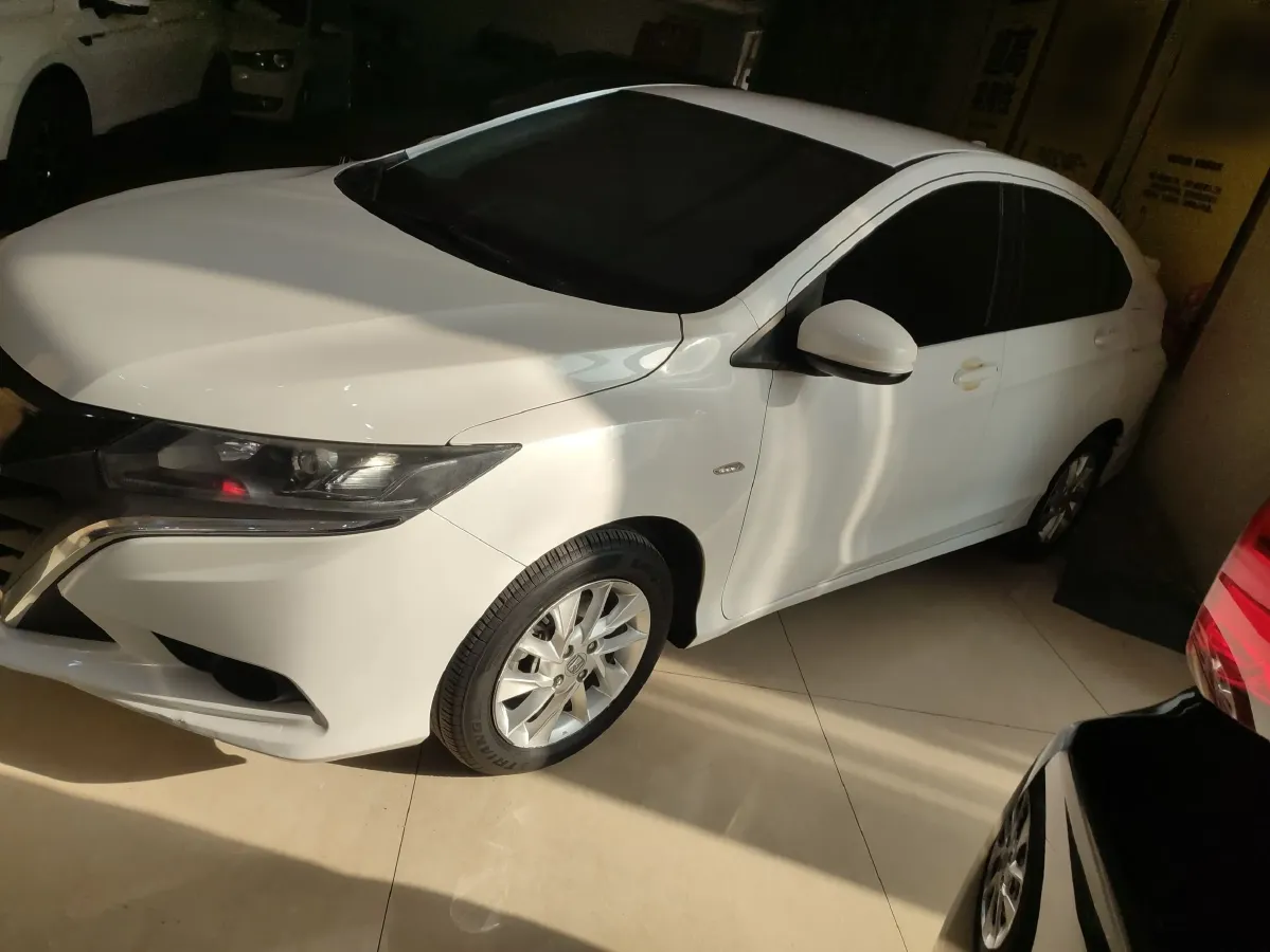 2017 Honda Gienia 1.5L 131HP L4 CVT,autocango,china used car exporter,china ev exporter,chinese used car exporter,chinese used ev exporter