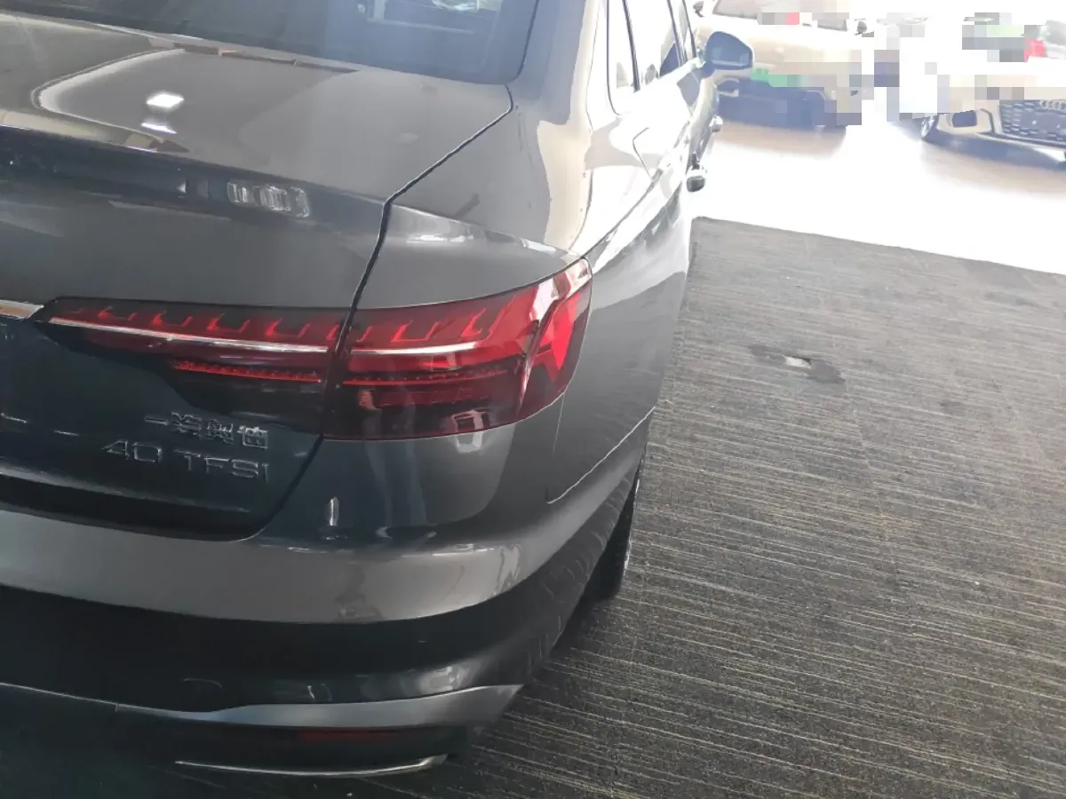 2023 Audi A4L 2.0T 190HP L4 7DCT,autocango,china used car exporter,china ev exporter,chinese used car exporter,chinese used ev exporter